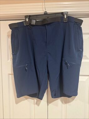 Men's Navy Cargo Shorts with Utility Pockets